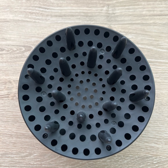 Revlon Black Hair Dryer with Attachments - Picture 7 of 10